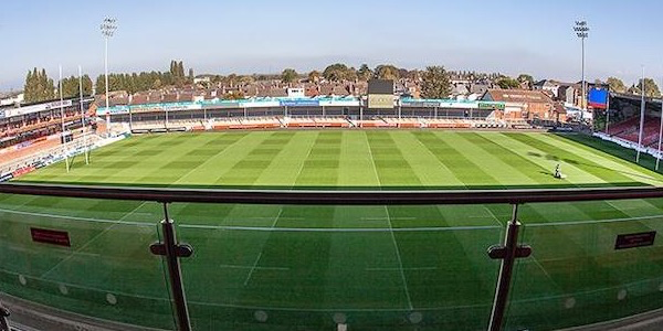 ラグビーのグロスター、キングスホルム・スタジアムに持続可能なリユースカップを導入