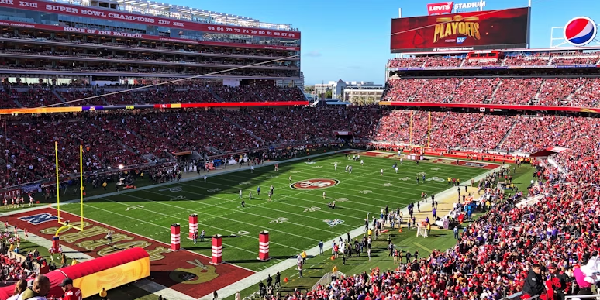 49ers、リーバイス・スタジアムでの植物由来フードメニュー導入を通じてフードバンクへの寄付を実施